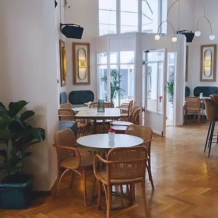 Art Apartahotel Kalamata